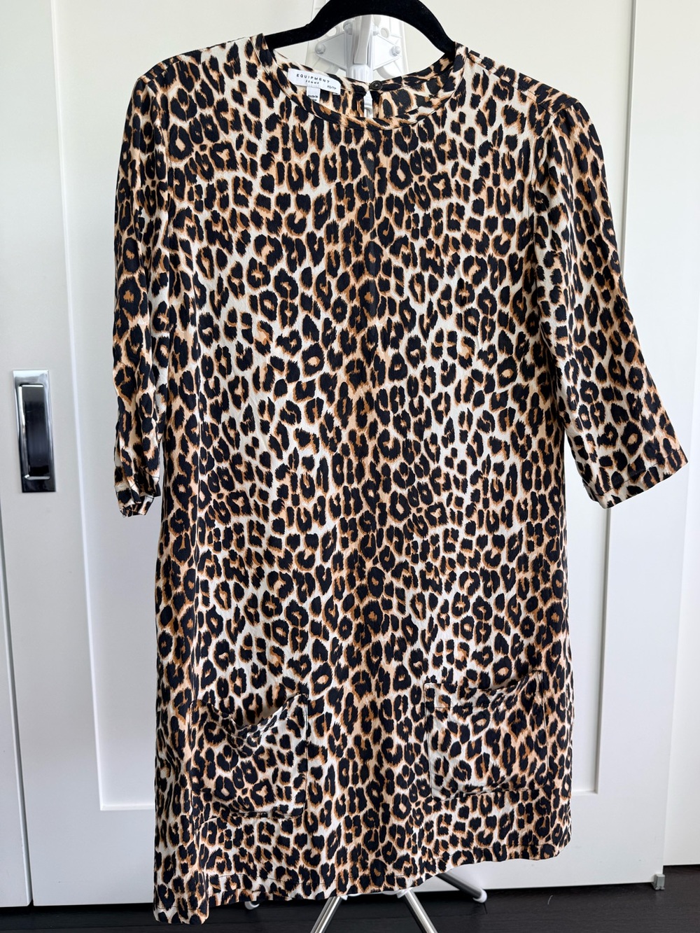 Equipment Femme Aubrey 100% Silk Leopard Print Shift Dress XS Petite